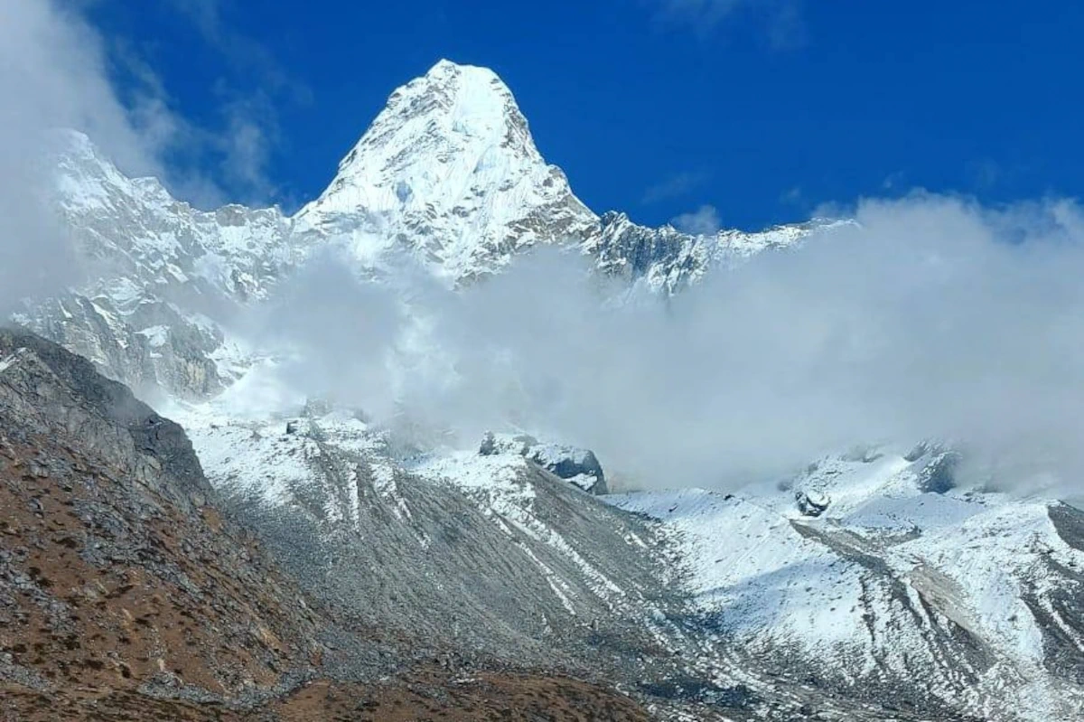 Ama Dablam – charakterystyczny szczyt Himalajów w Nepalu